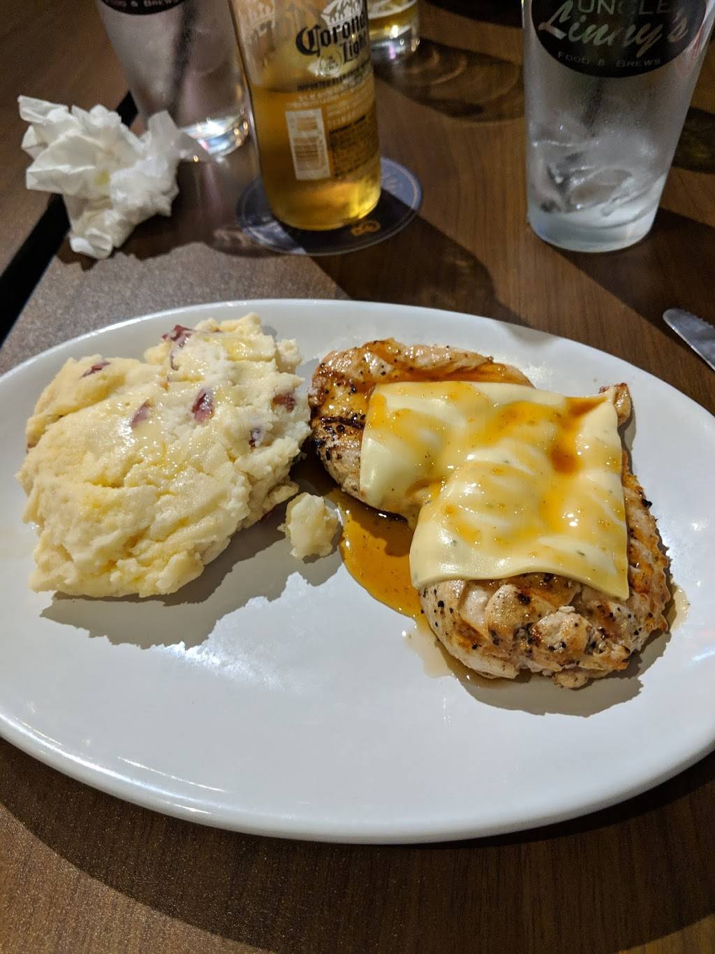 Uncle Linnys Food and Brews | restaurant | 3901 Pontoon Rd, Granite City, IL 62040, USA | 6187971800 OR +1 618-797-1800