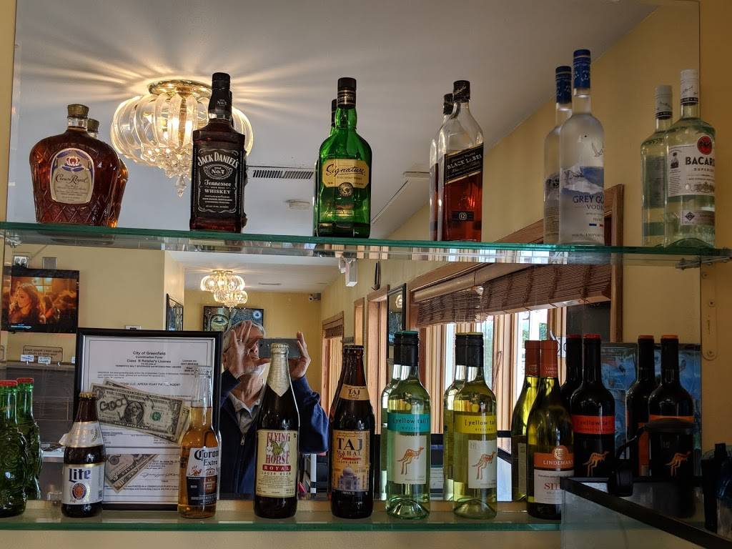 Indian Village Restaurant | restaurant | 7640 W Forest Home Ave, Greenfield, WI 53220, USA | 4145859777 OR +1 414-585-9777