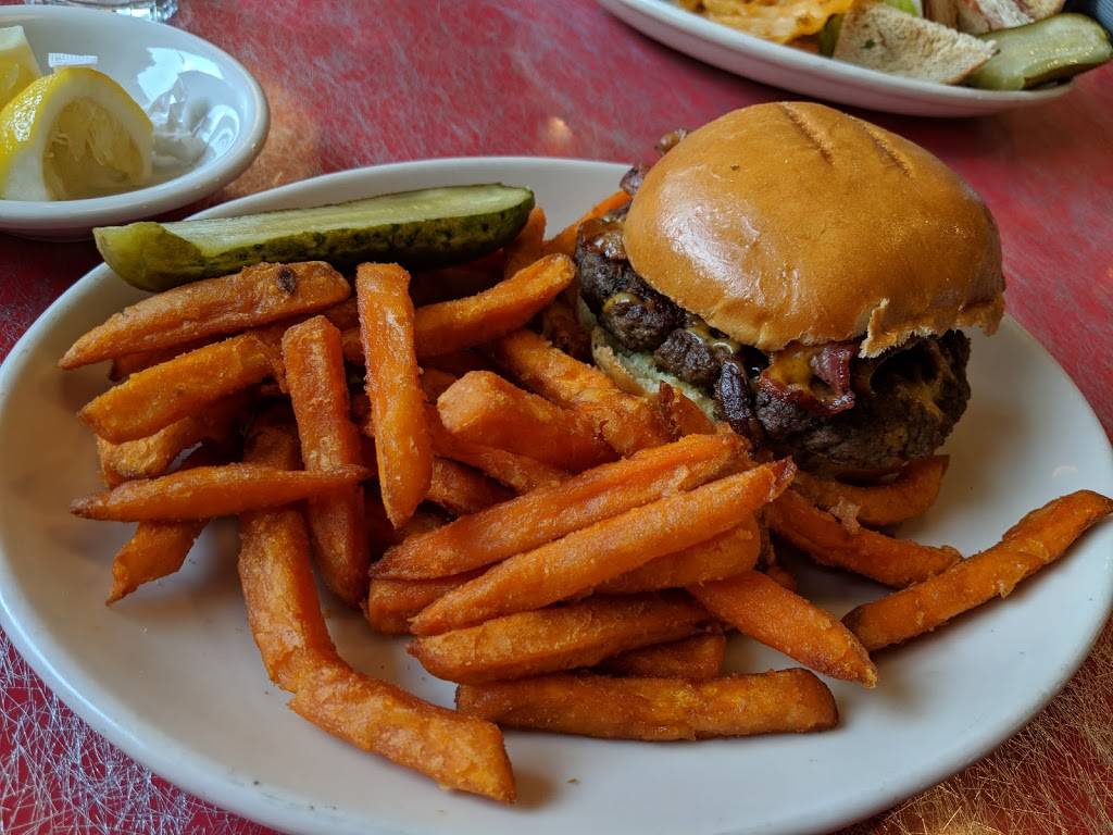 Lindenwood Diner | restaurant | 2870 Linden Blvd, Brooklyn, NY 11208, USA | 7182356343 OR +1 718-235-6343