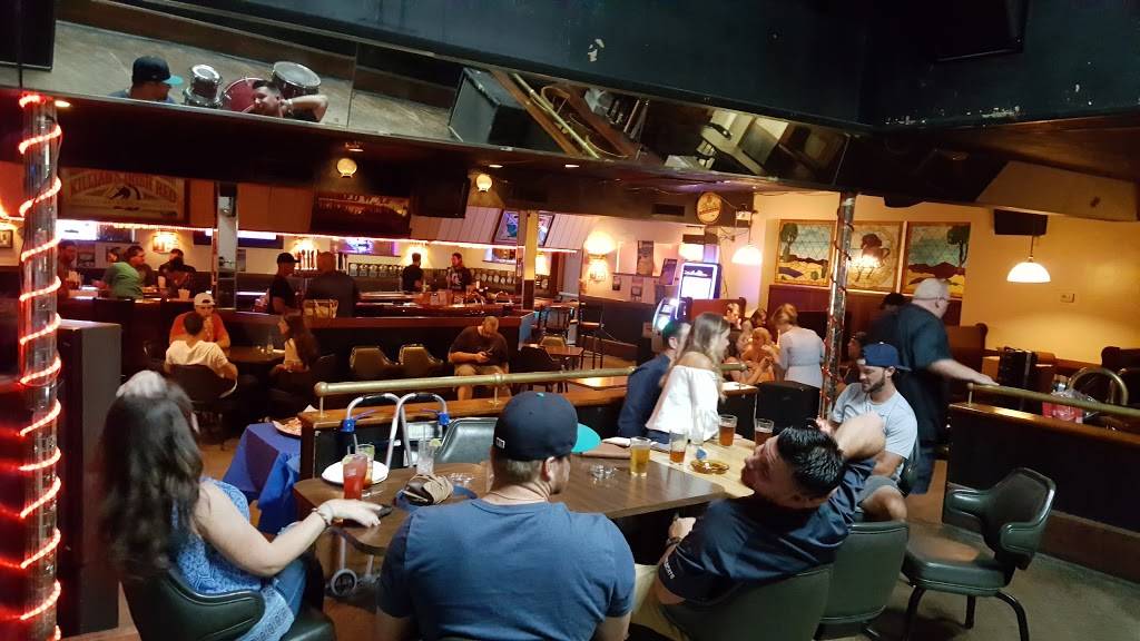 Red Stallion | restaurant | 307 County Line Rd, Warminster, PA 18974, USA | 2156753340 OR +1 215-675-3340