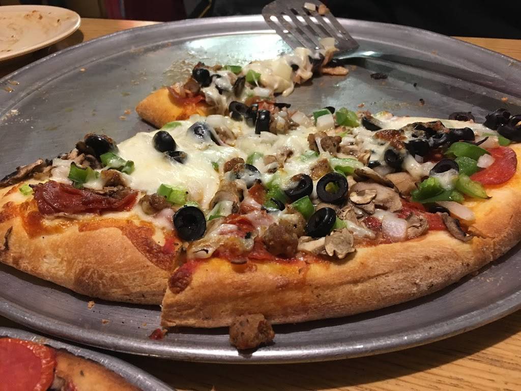 Rockys New York Pizza | restaurant | 12856 Palm Dr, Desert Hot Springs, CA 92240, USA | 7603291466 OR +1 760-329-1466