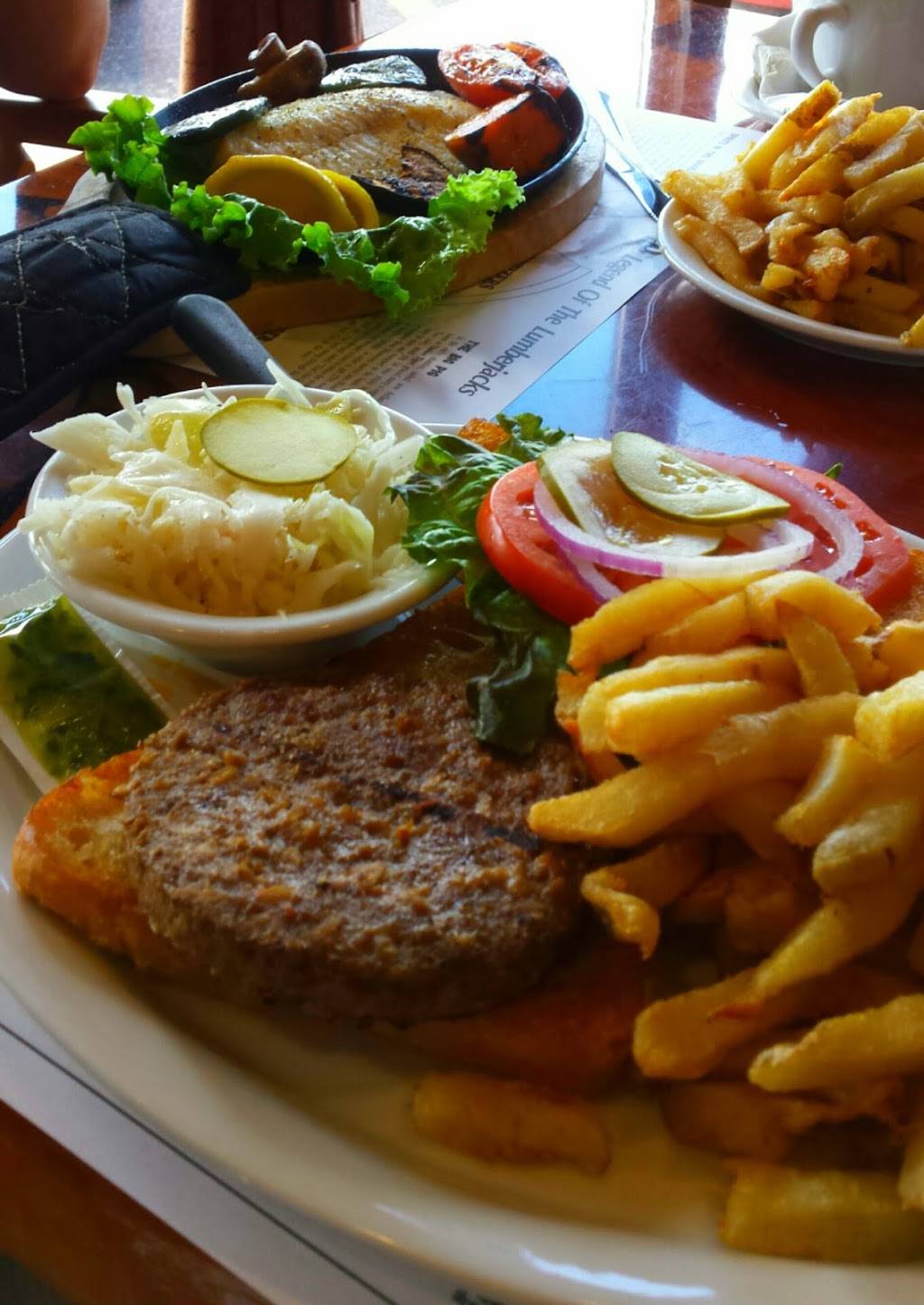 The Lumberjack Restaurant | restaurant | 475 Tecumseh Rd E, Windsor, ON N8X 4W5, Canada | 5192545538 OR +1 519-254-5538
