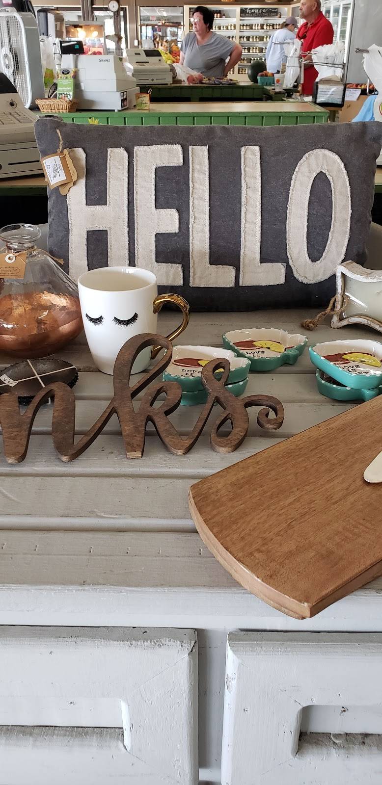 Durbin Farms Sandwich Shop | meal takeaway | 2130 7th St S, Clanton, AL 35045, USA | 2057557225 OR +1 205-755-7225