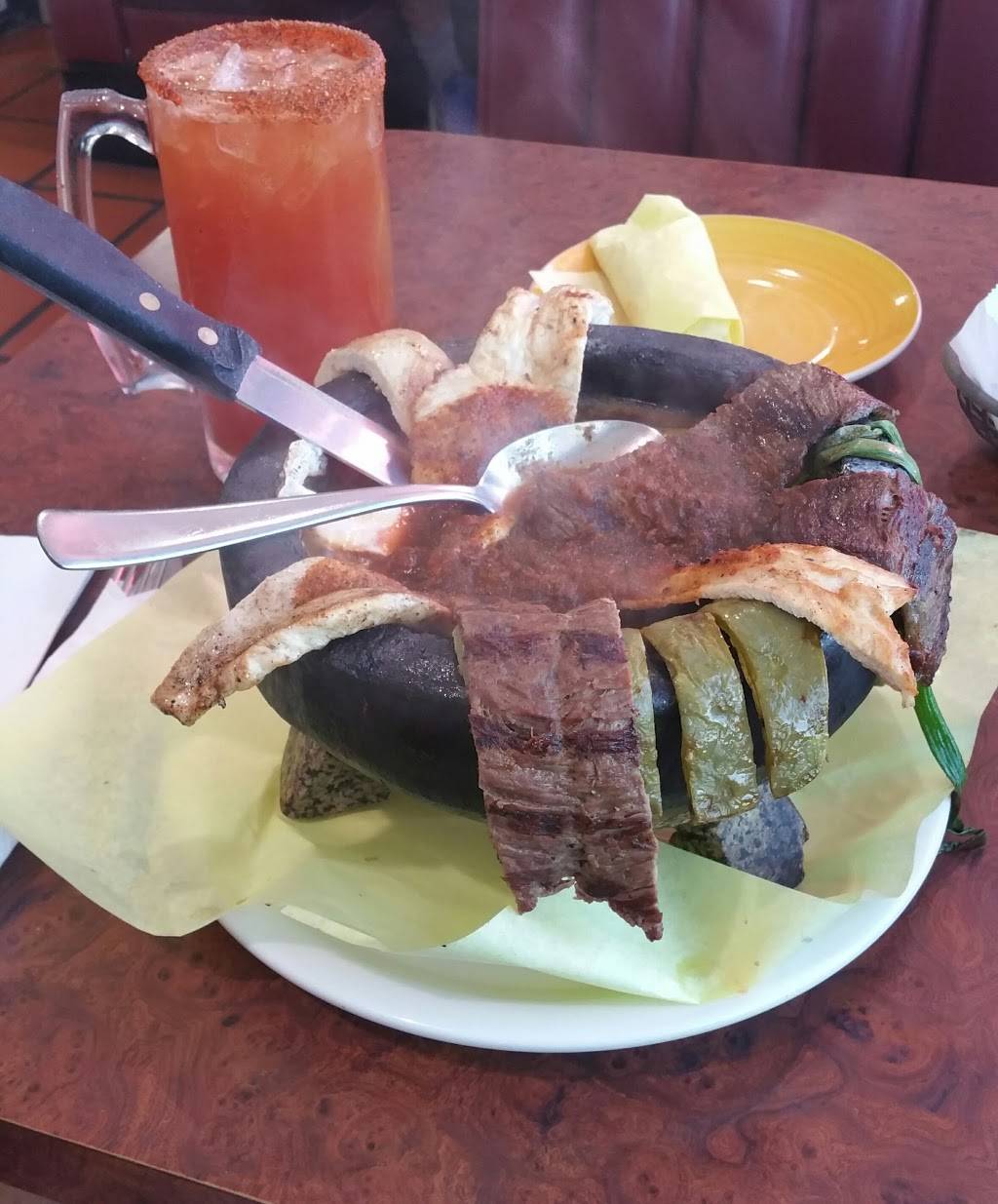 Artesian Mexican Restaurant | restaurant | 9452 Artesia Blvd, Bellflower, CA 90706, USA | 5624611756 OR +1 562-461-1756