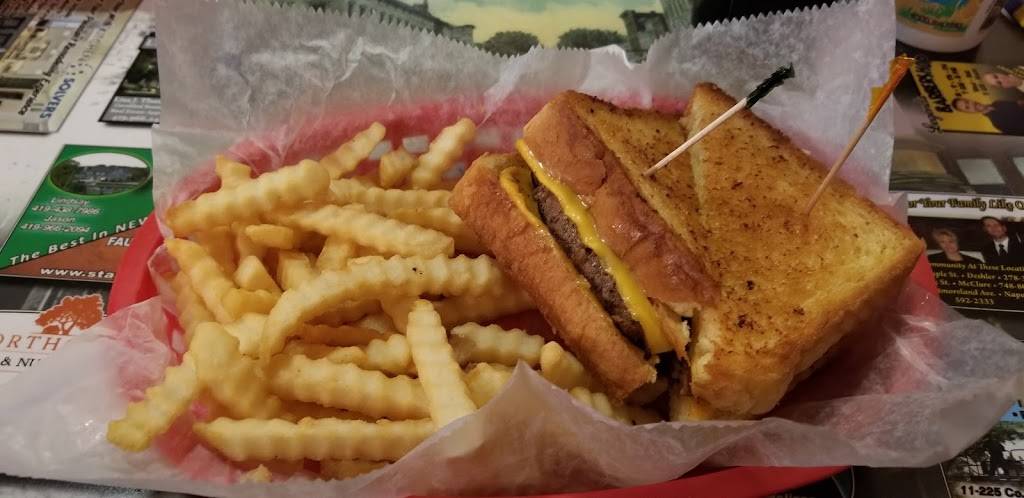 Spenglers | restaurant | 713 N Perry St, Napoleon, OH 43545, USA | 4195920811 OR +1 419-592-0811