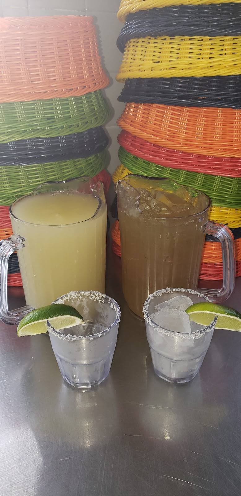 El Gallito Mexican Restaurant | restaurant | 300 W Main St, Albion, IL 62806, USA | 6184459200 OR +1 618-445-9200