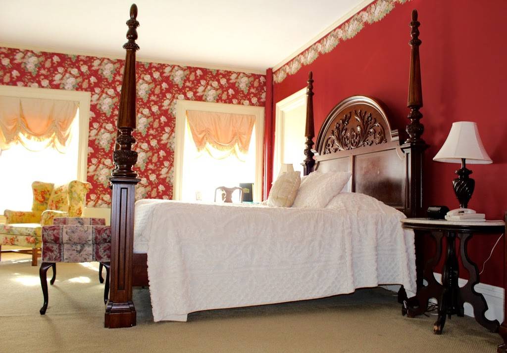 The Stockade Inn | restaurant | 1 N Church St, Schenectady, NY 12305, USA | 5183463400 OR +1 518-346-3400