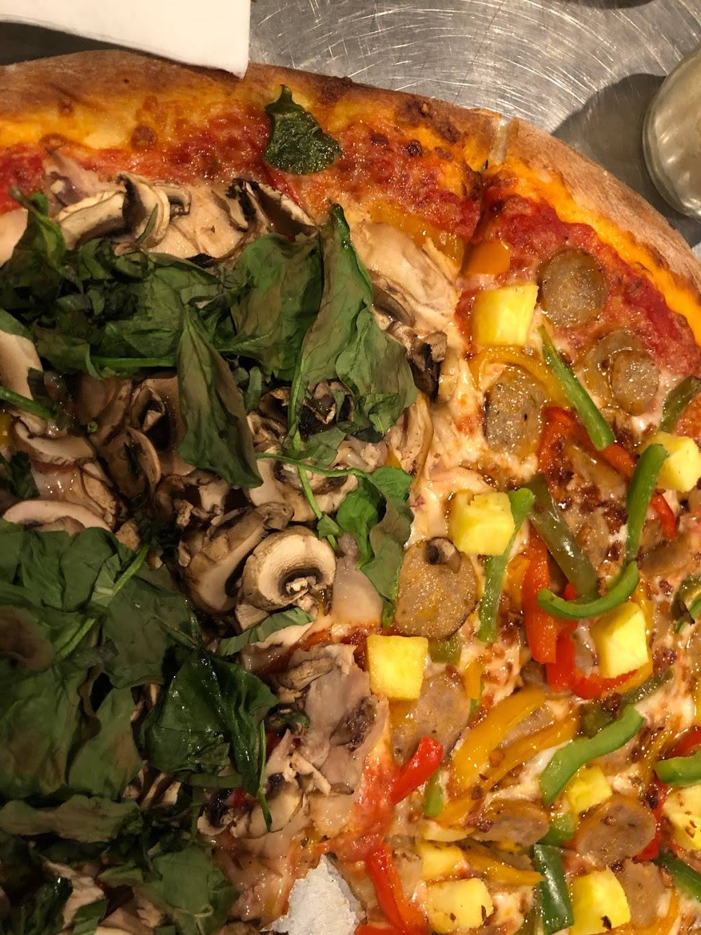 Fire N Smoke BBQ & Pizza | restaurant | 6502 E Tanque Verde Rd, Tucson, AZ 85715, USA | 5203006686 OR +1 520-300-6686