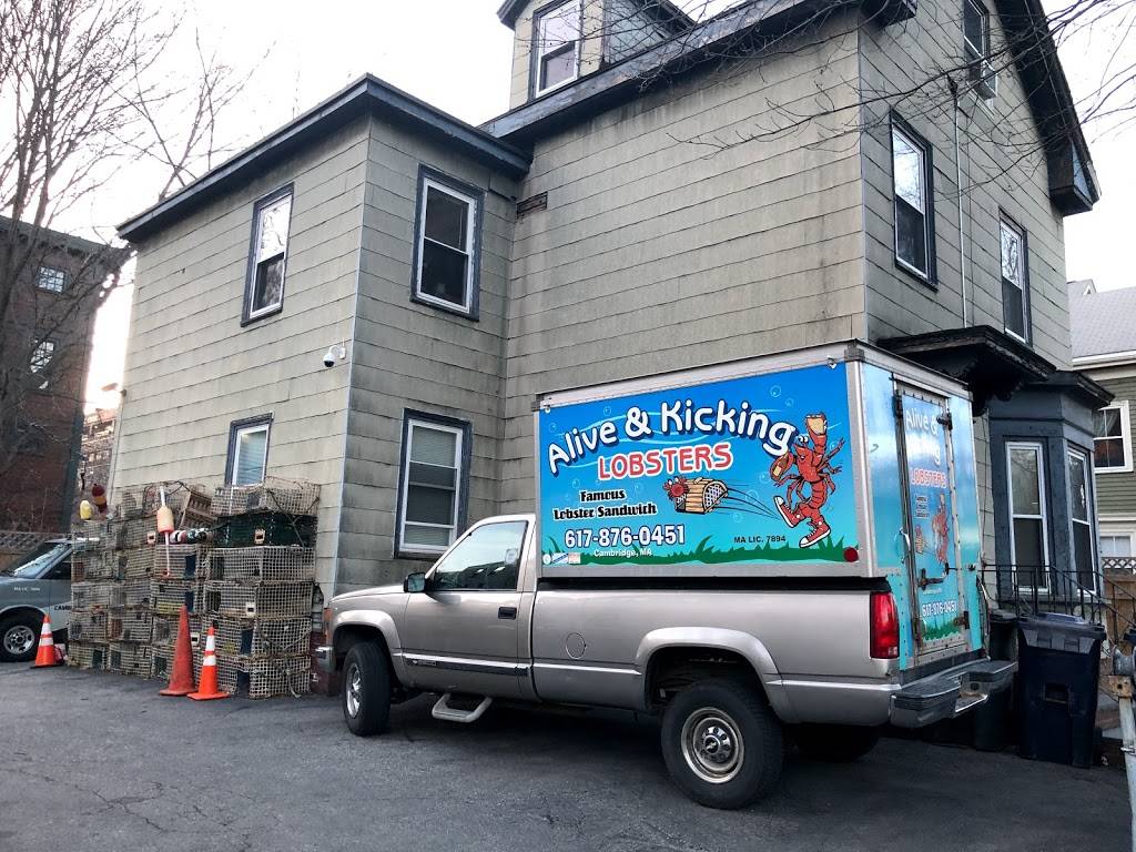 Alive & Kicking Lobsters | restaurant | 269 Putnam Ave, Cambridge, MA 02139, USA | 6178760451 OR +1 617-876-0451