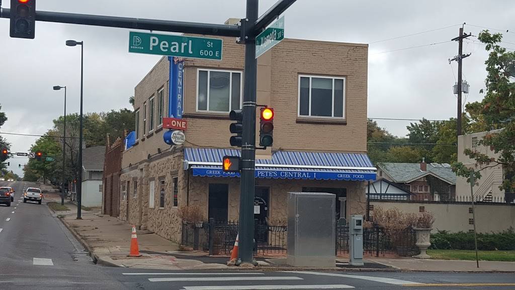 Petes Central One | restaurant | 300 S Pearl St, Denver, CO 80209, USA | 3037786675 OR +1 303-778-6675