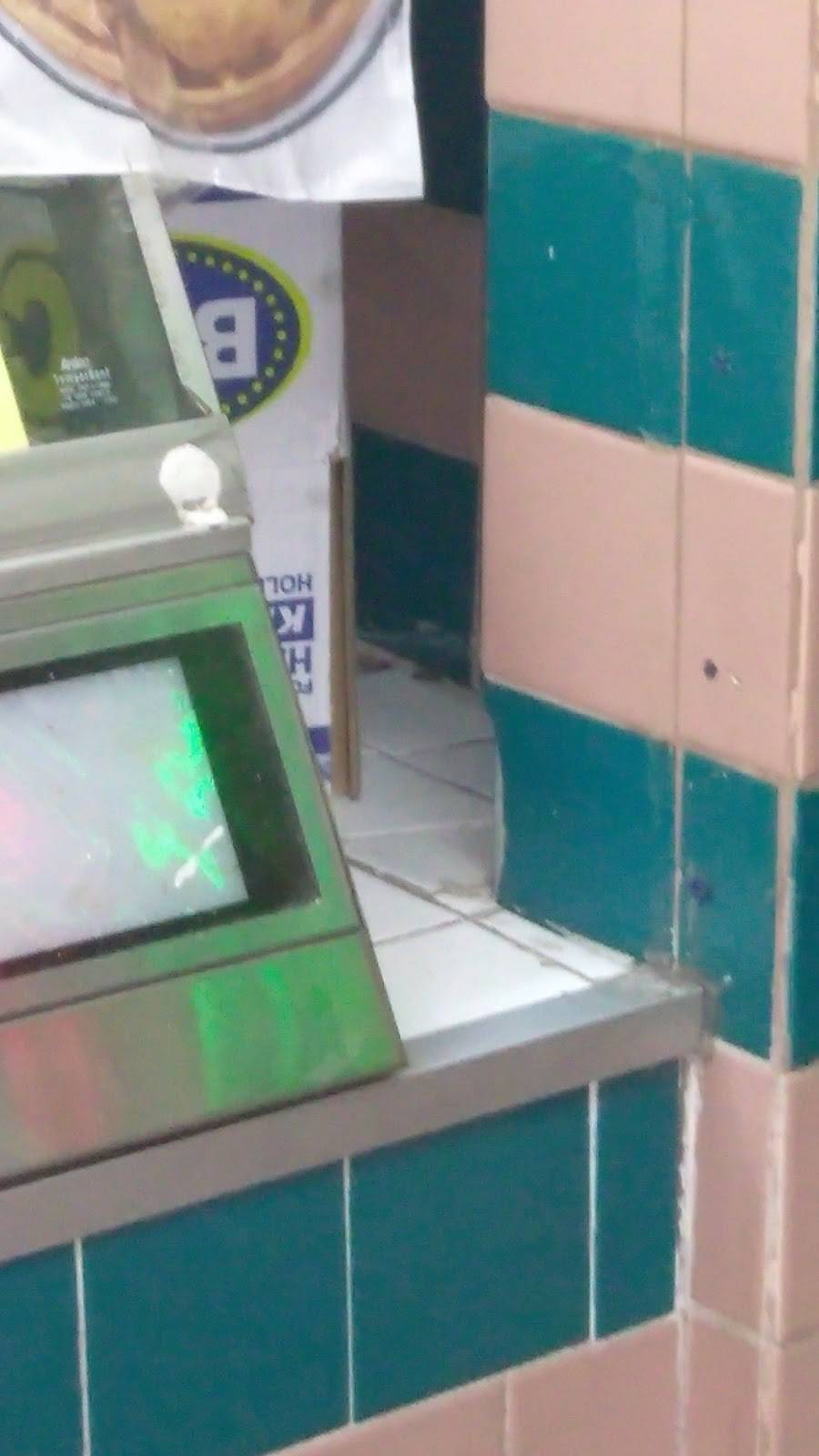 Jims Pizza & Steaks | restaurant | 5605 Spruce St, Philadelphia, PA 19139, USA | 2157483015 OR +1 215-748-3015