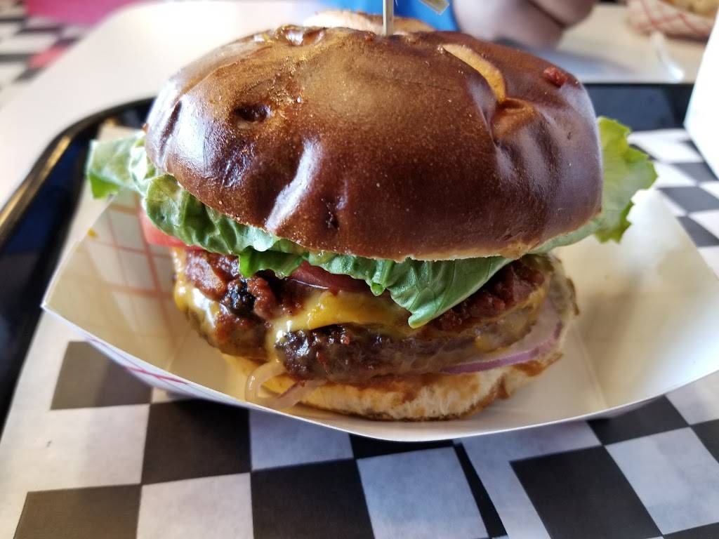 Drop Squad Kitchen | restaurant | 928 Justison St, Wilmington, DE 19801, USA | 3029842773 OR +1 302-984-2773