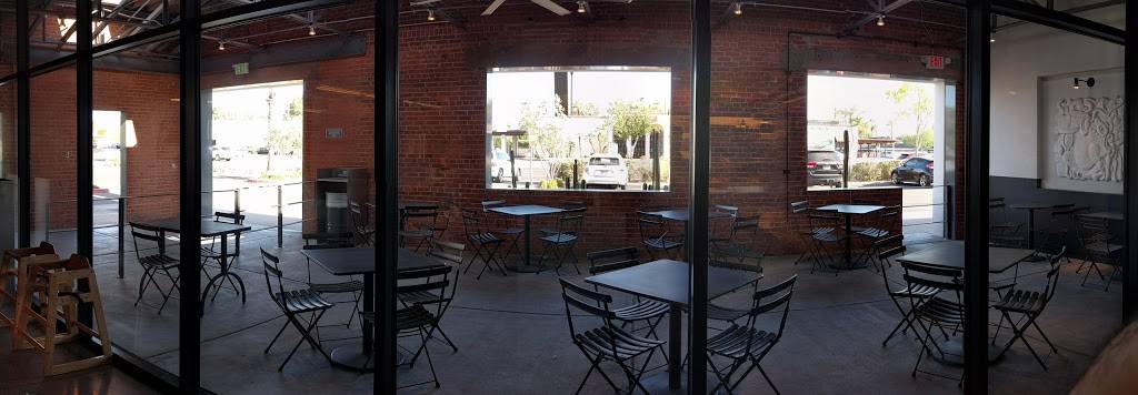 Chipotle Mexican Grill | restaurant | 100 E Camelback Rd Ste 196, Phoenix, AZ 85012, USA | 6022009416 OR +1 602-200-9416