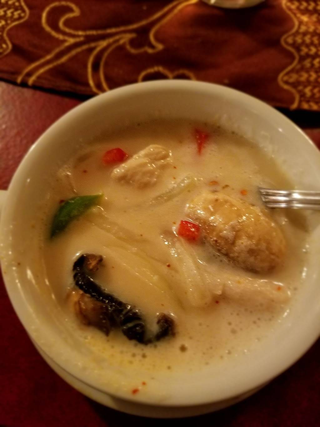 Twist On Thai Cafe | restaurant | 430 River Styx Rd, Hopatcong, NJ 07843, USA | 9738103777 OR +1 973-810-3777