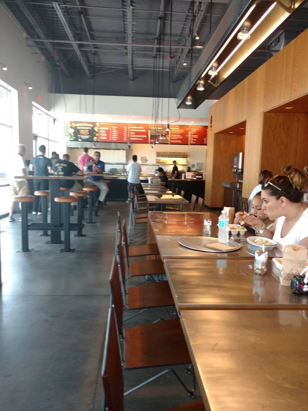 Chipotle Mexican Grill | restaurant | 10343 Indianapolis Blvd Ste 101, Highland, IN 46322, USA | 2199242654 OR +1 219-924-2654