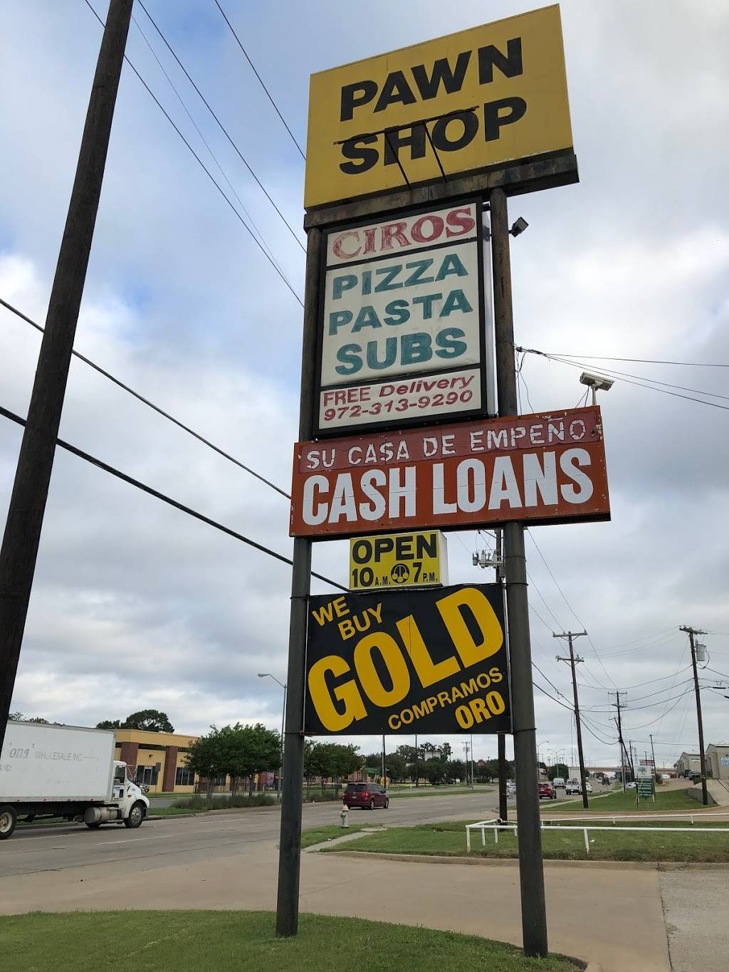 Ciros Pizzeria | restaurant | 582 S Belt Line Rd, Irving, TX 75060, USA | 9723139290 OR +1 972-313-9290