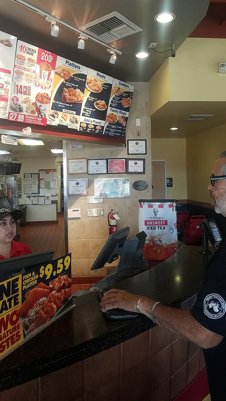 Long John Silvers | restaurant | 1325 17th St, Santa Ana, CA 92705, USA | 7145410310 OR +1 714-541-0310