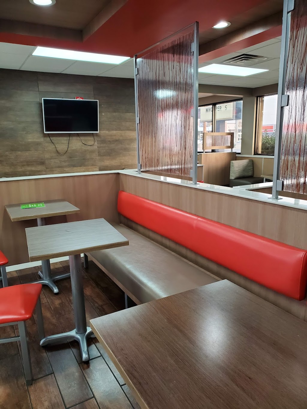 Burger King | restaurant | 124 S Dumas Ave, Dumas, TX 79029, USA | 8069353435 OR +1 806-935-3435