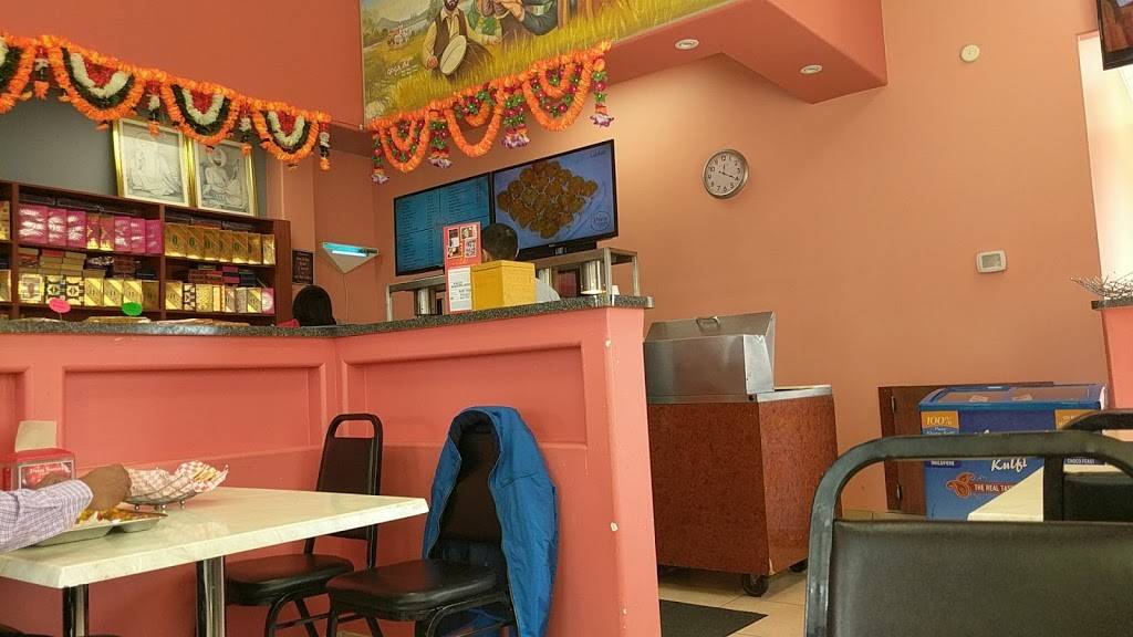Prem Sweets & Restaurant | restaurant | 4550 Ebenezer Rd #1, Brampton, ON L6P 2R2, Canada | 9057941233 OR +1 905-794-1233