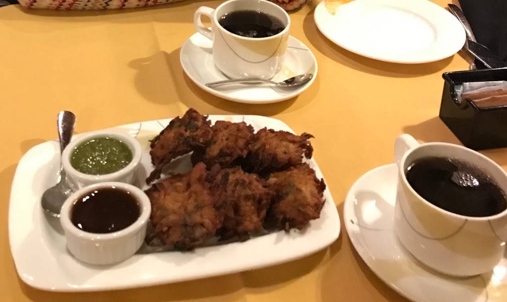 Saffron Indian Kitchen | restaurant | 145 Montgomery Ave, Bala Cynwyd, PA 19004, USA | 4842784112 OR +1 484-278-4112