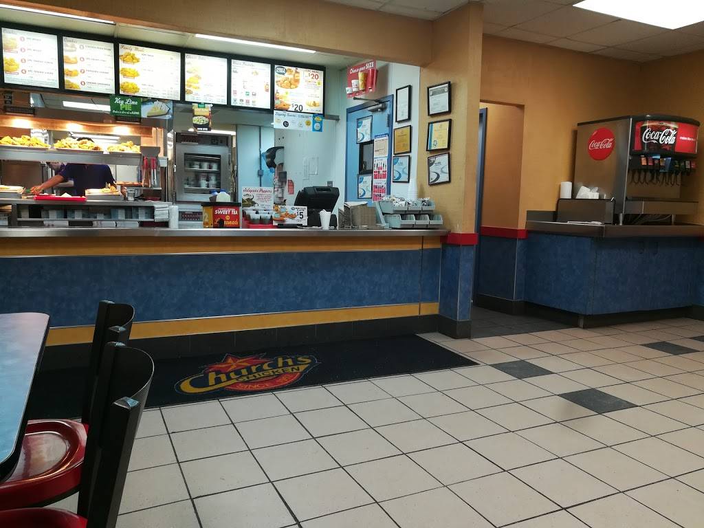 Churchs Chicken | restaurant | 6416 N Oak Trafficway, Gladstone, MO 64118, USA | 8164684966 OR +1 816-468-4966