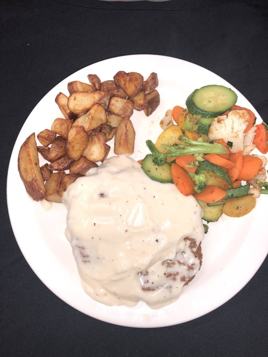 Breakfast Cove | restaurant | 1942 Rosemark Rd, Atoka, TN 38004, USA | 9018409875 OR +1 901-840-9875