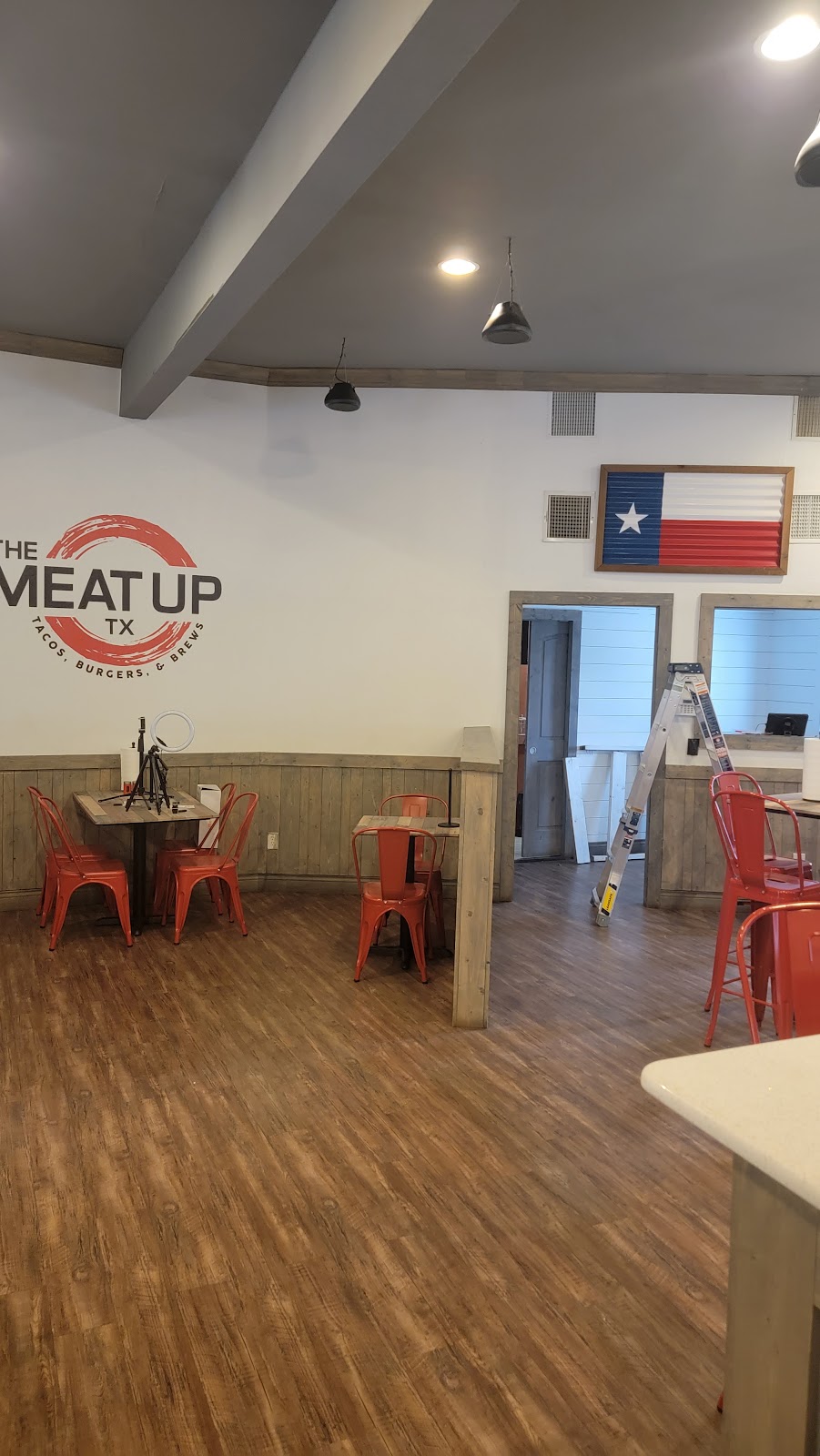 The Meat Up | restaurant | 529 Bolivar St, Denton, TX 76201, USA | 9405141057 OR +1 940-514-1057