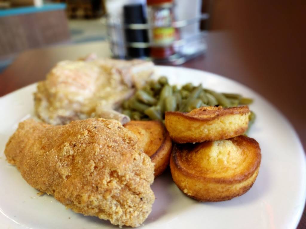 Mr. Catfish | restaurant | 1144 Airport Blvd, Austin, TX 78702, USA | 5125242020 OR +1 512-524-2020