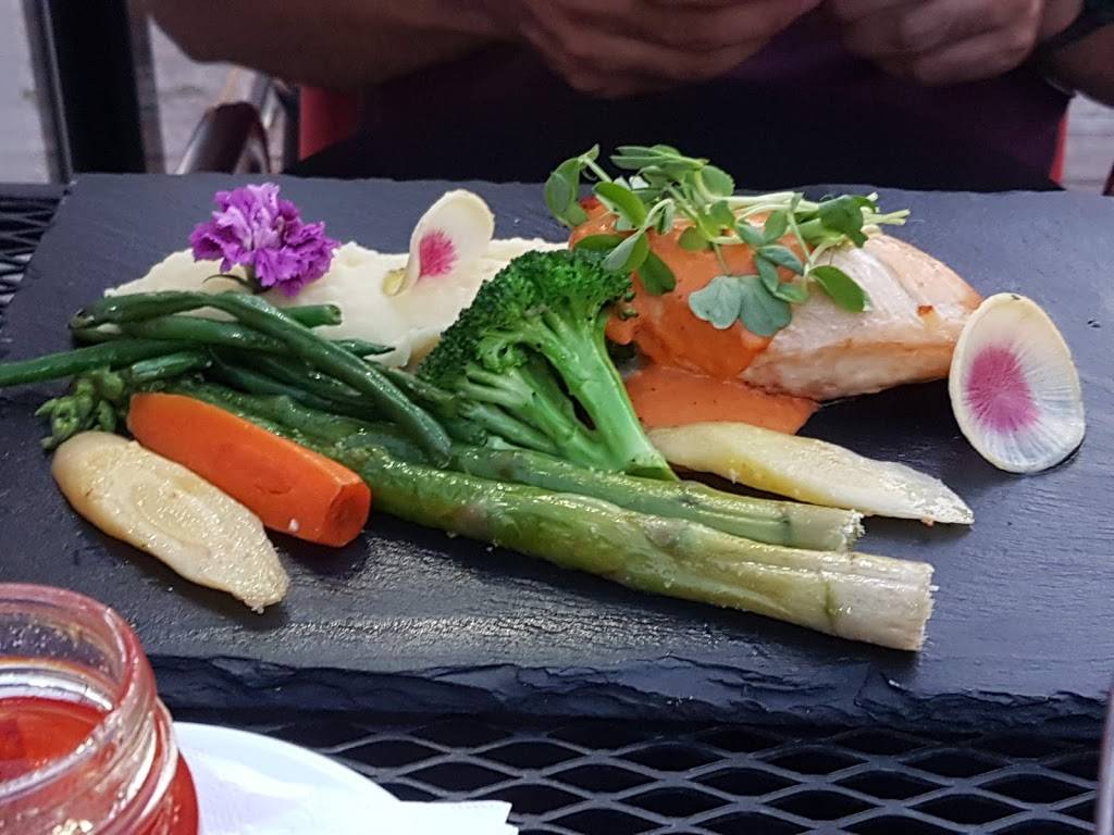 Passione Moda Cucina | restaurant | 4040 Hwy 7, Woodbridge, ON L4L 8Z2, Canada | 9052652323 OR +1 905-265-2323