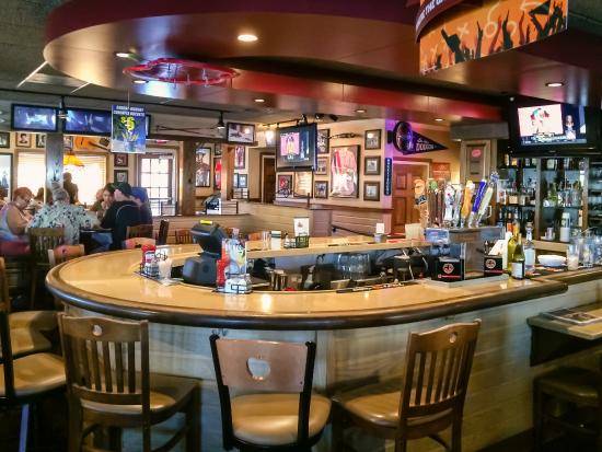 Applebees Grill + Bar | restaurant | 628 S Main St, North Syracuse, NY 13212, USA | 3154525670 OR +1 315-452-5670