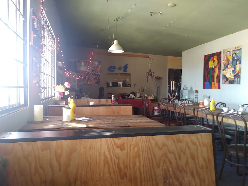 Palms Restaurant | restaurant | 83131 Amboy Rd, Twentynine Palms, CA 92277, USA | 7603612810 OR +1 760-361-2810