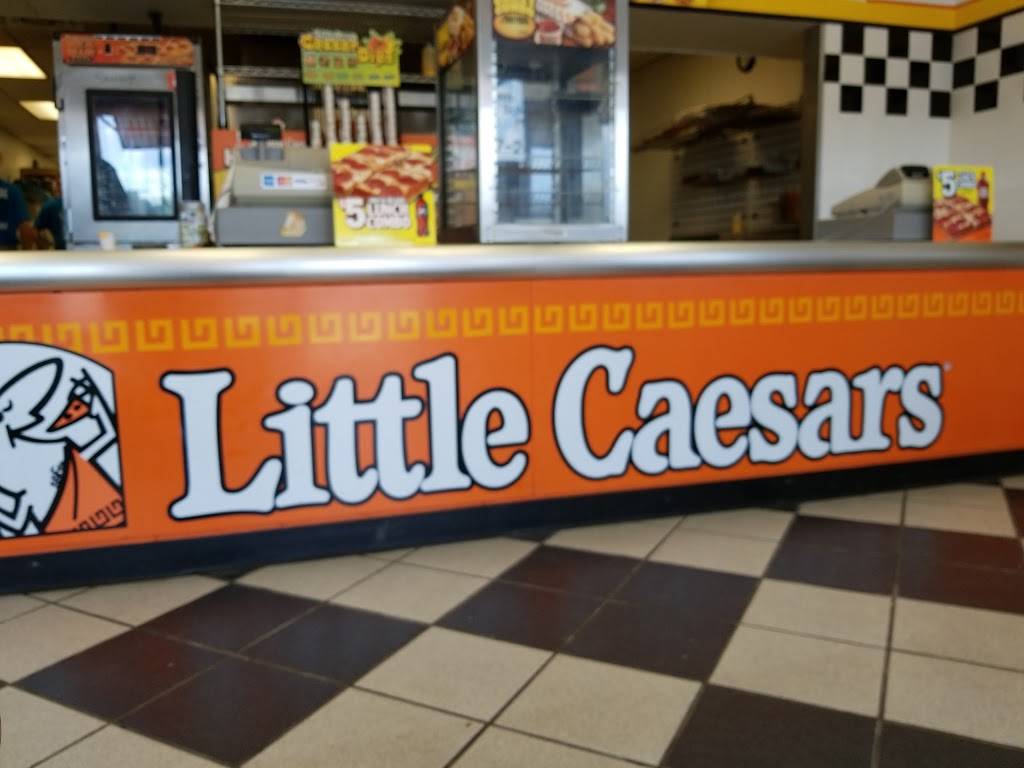 Little Caesars Pizza | meal takeaway | 431 Lafayette Center, Manchester, MO 63011, USA | 6365272439 OR +1 636-527-2439