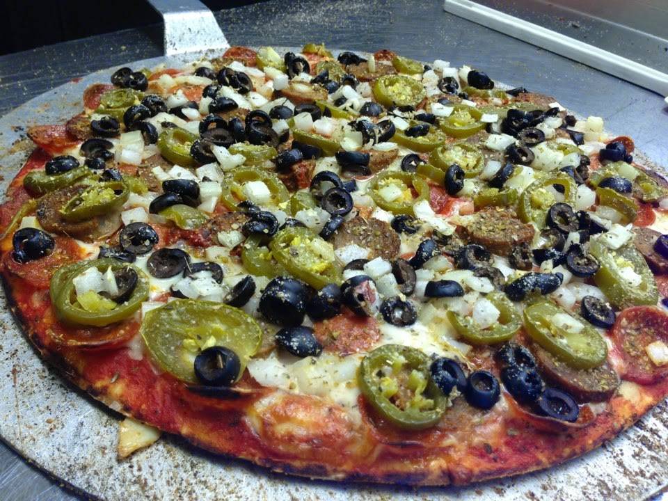 Frankies Pizza | restaurant | 200 Granville St, Columbus, OH 43230, USA | 6144765555 OR +1 614-476-5555