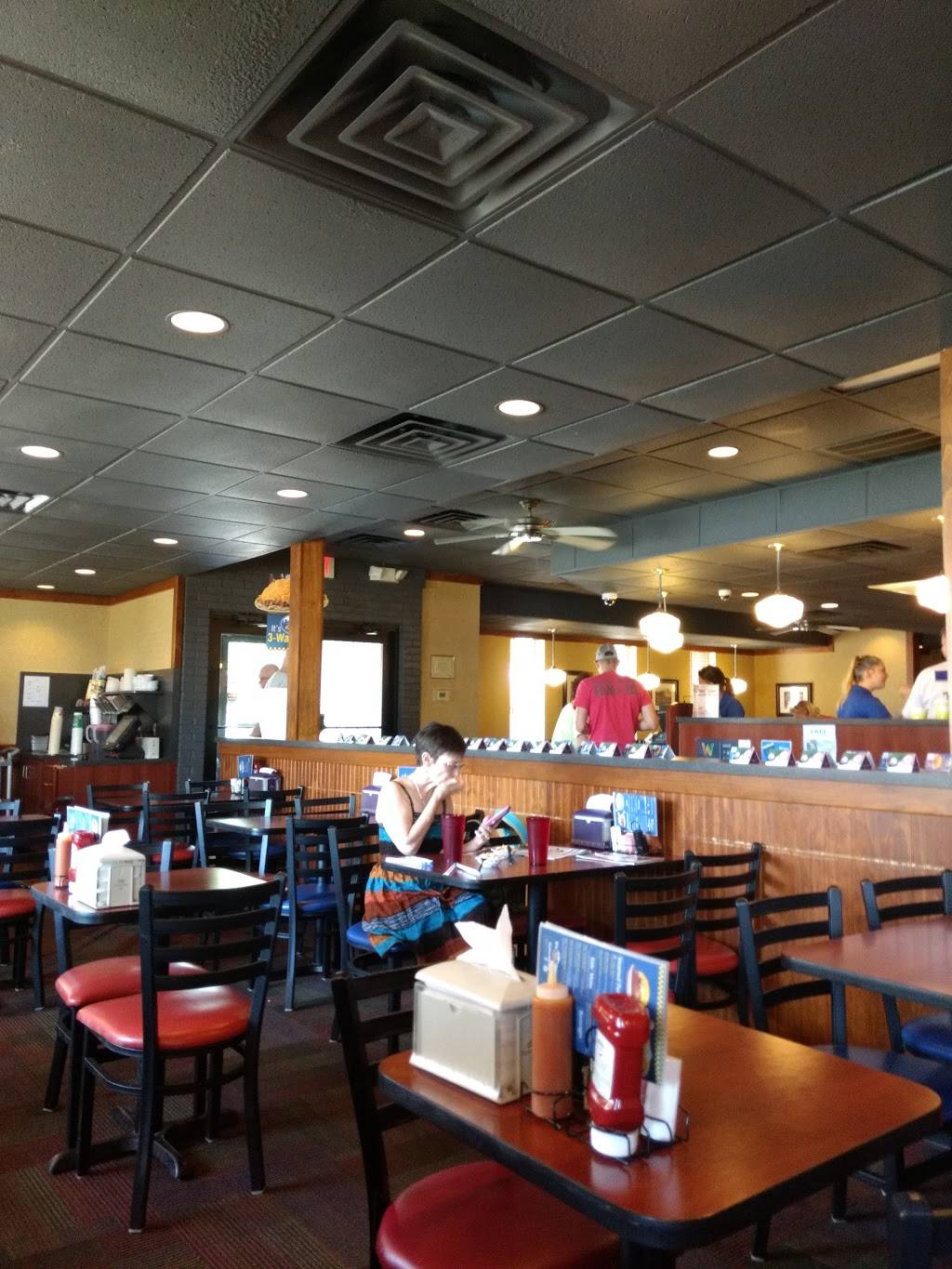 Skyline Chili | restaurant | 5560 Bridgetown Rd, Cincinnati, OH 45248, USA | 5135744777 OR +1 513-574-4777