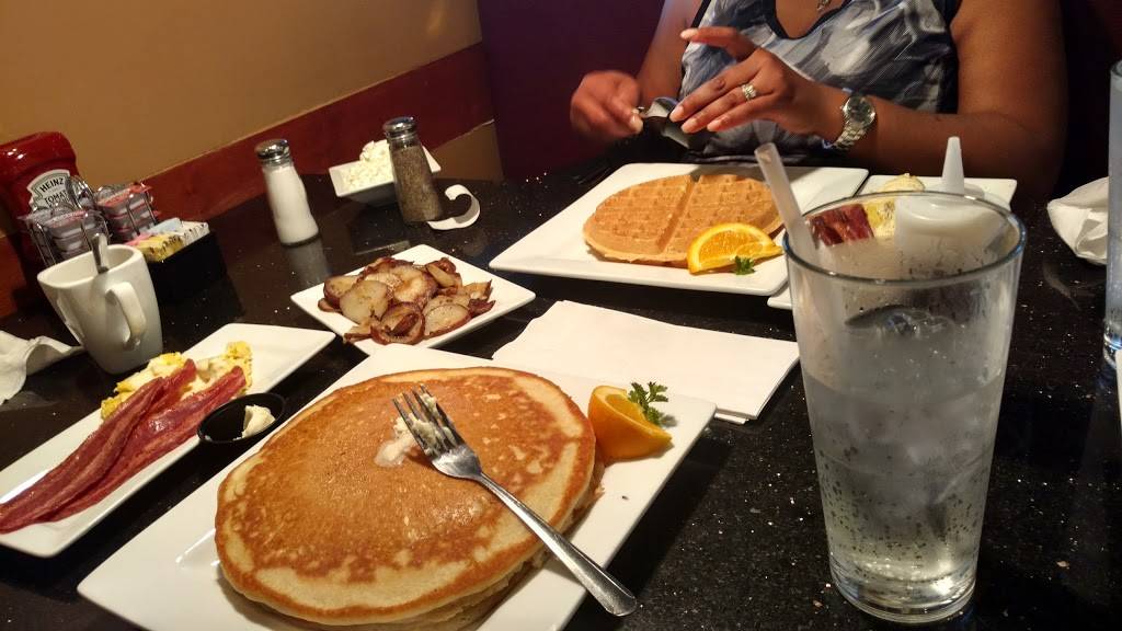 Kekes Breakfast Cafe | restaurant | 4000 Town Center Blvd, Orlando, FL 32837, USA | 4078571404 OR +1 407-857-1404