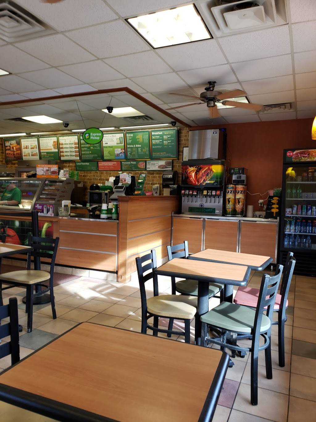Subway | restaurant | 3300 Husky Hwy, Farmington, WV 26571, USA | 3048256117 OR +1 304-825-6117
