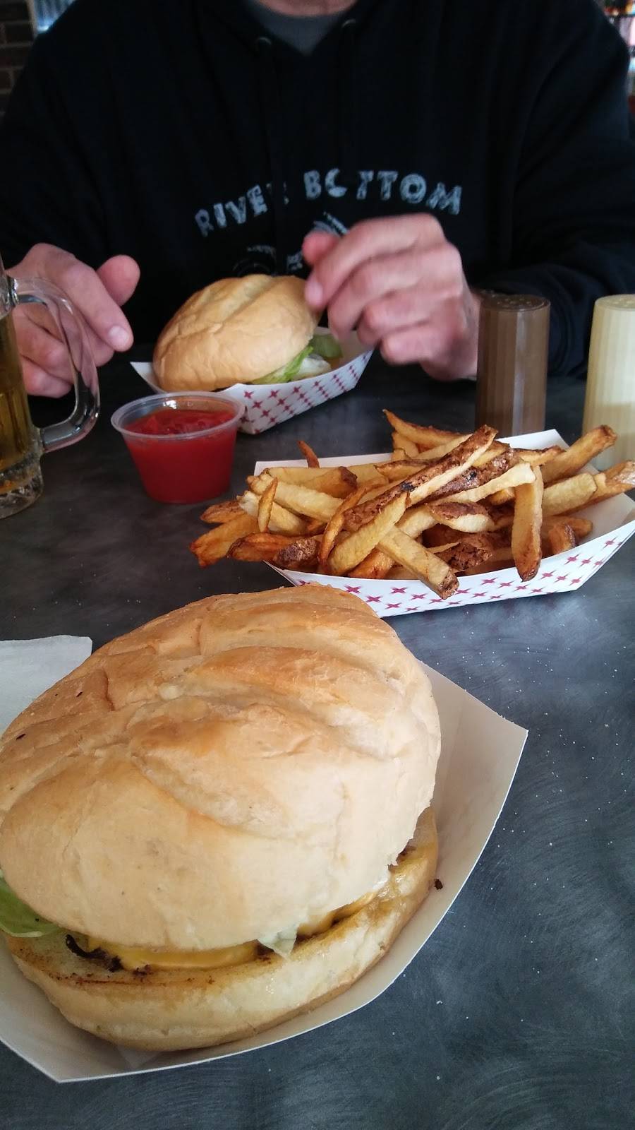 National Pike | restaurant | 3930 National Pike, Farmington, PA 15437, USA | 7243292446 OR +1 724-329-2446