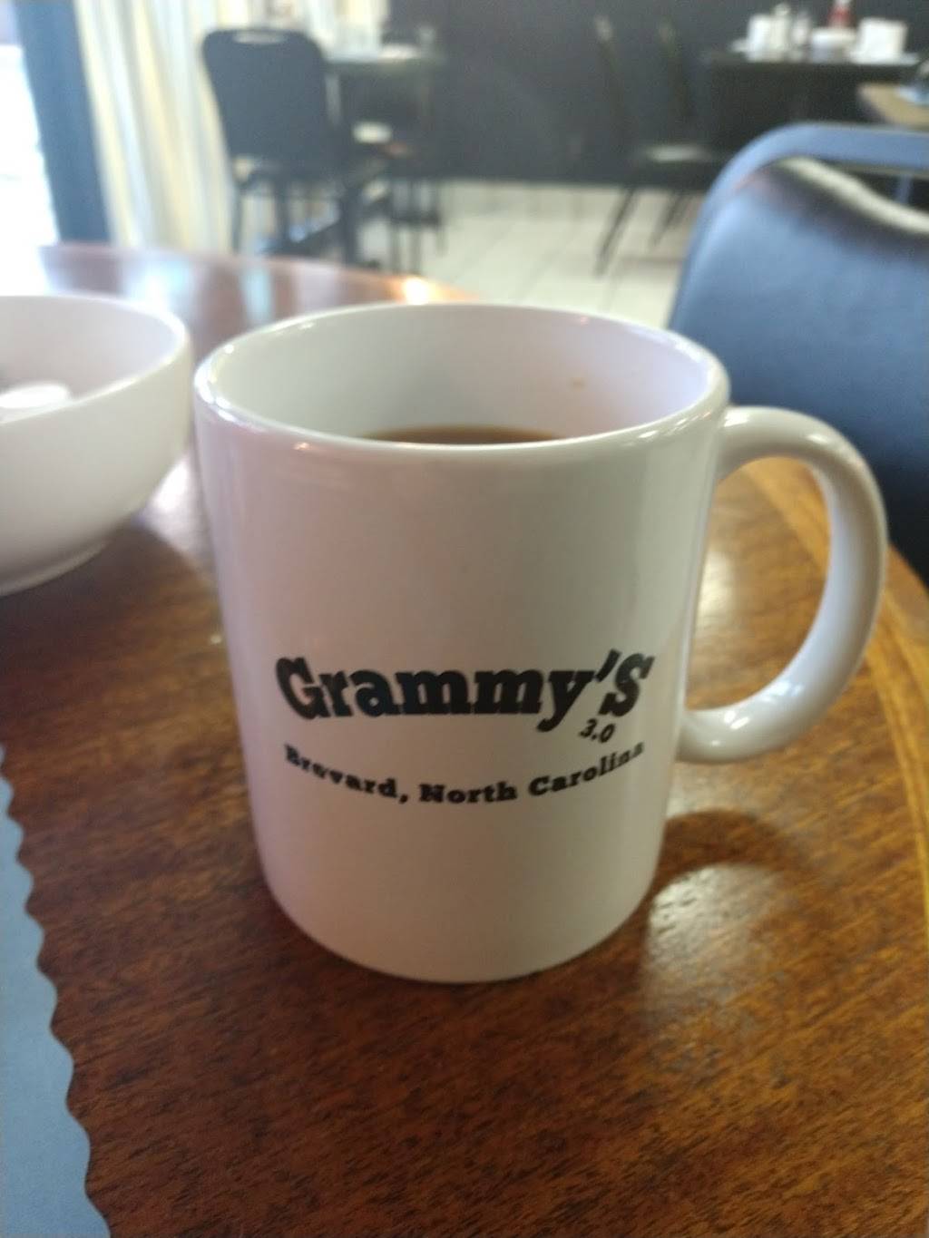 Grammys Restaurant | restaurant | 19 Chestnut St, Brevard, NC 28712, USA | 8288628353 OR +1 828-862-8353