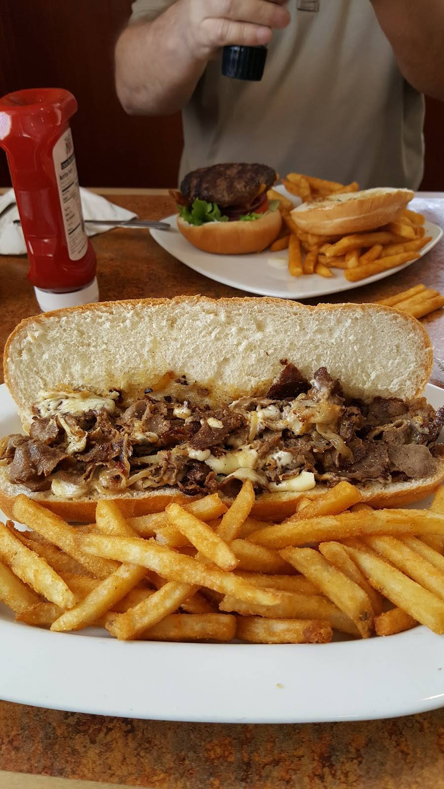 DB Pickles | restaurant | 400 S Nova Rd, Ormond Beach, FL 32174, USA | 3866721931 OR +1 386-672-1931