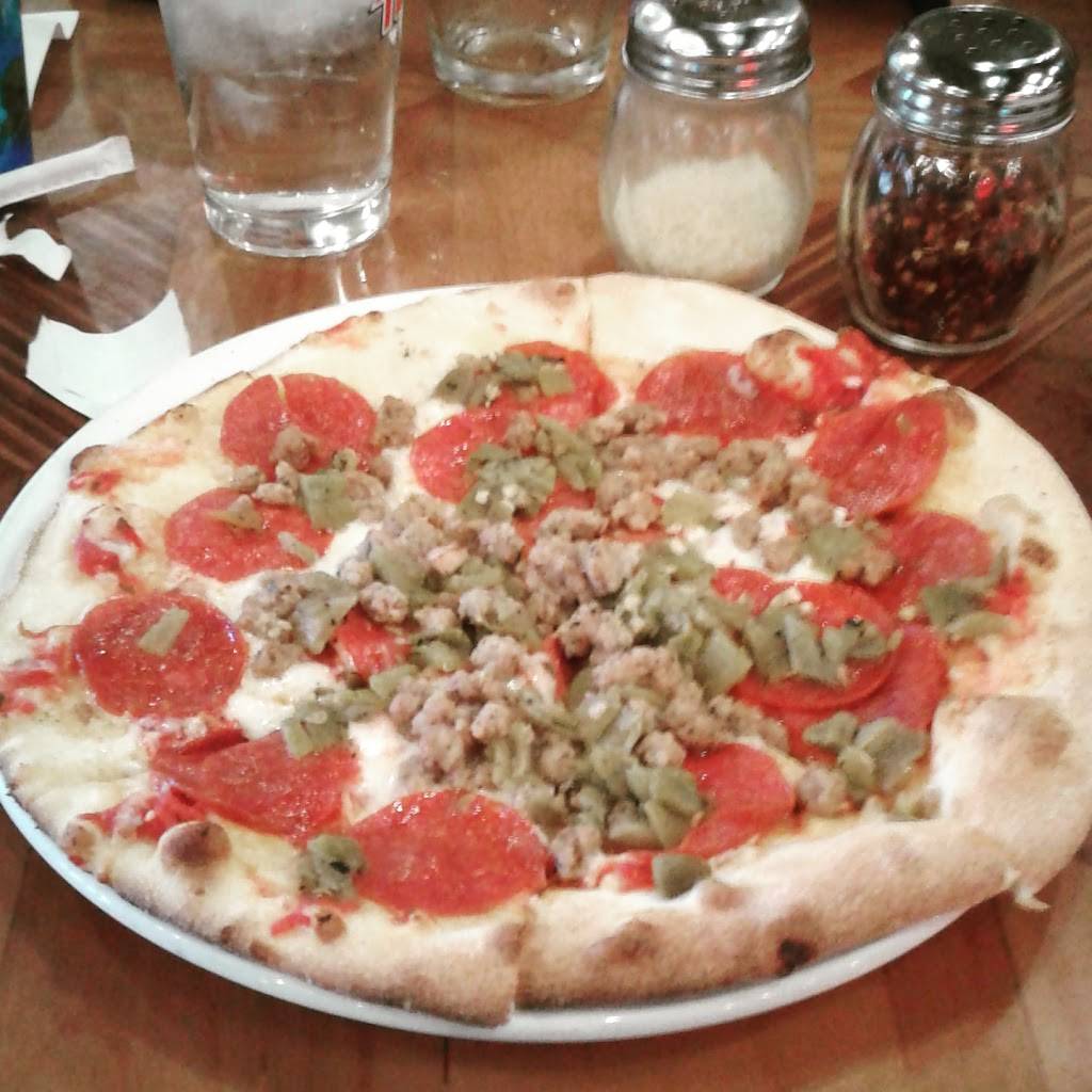 Farleys | night club | 3499 Foothills Rd, Las Cruces, NM 88011, USA | 5755220466 OR +1 575-522-0466