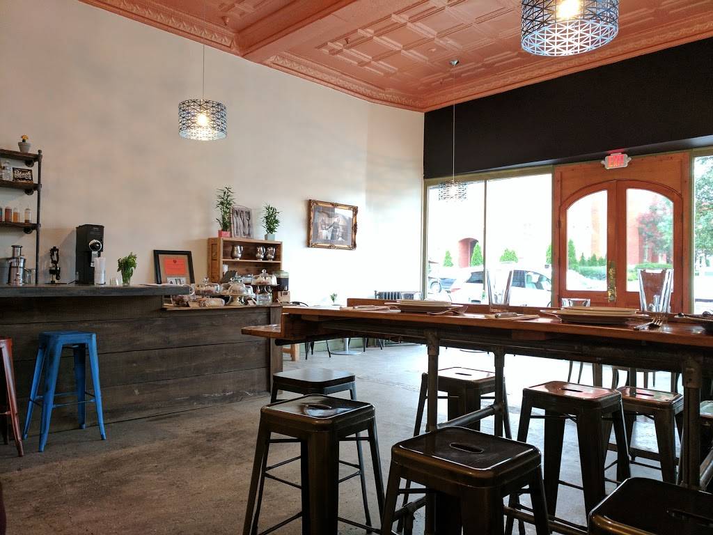 Stone Table | restaurant | 101 W Franklin St, Monroe, NC 28112, USA | 7042257675 OR +1 704-225-7675