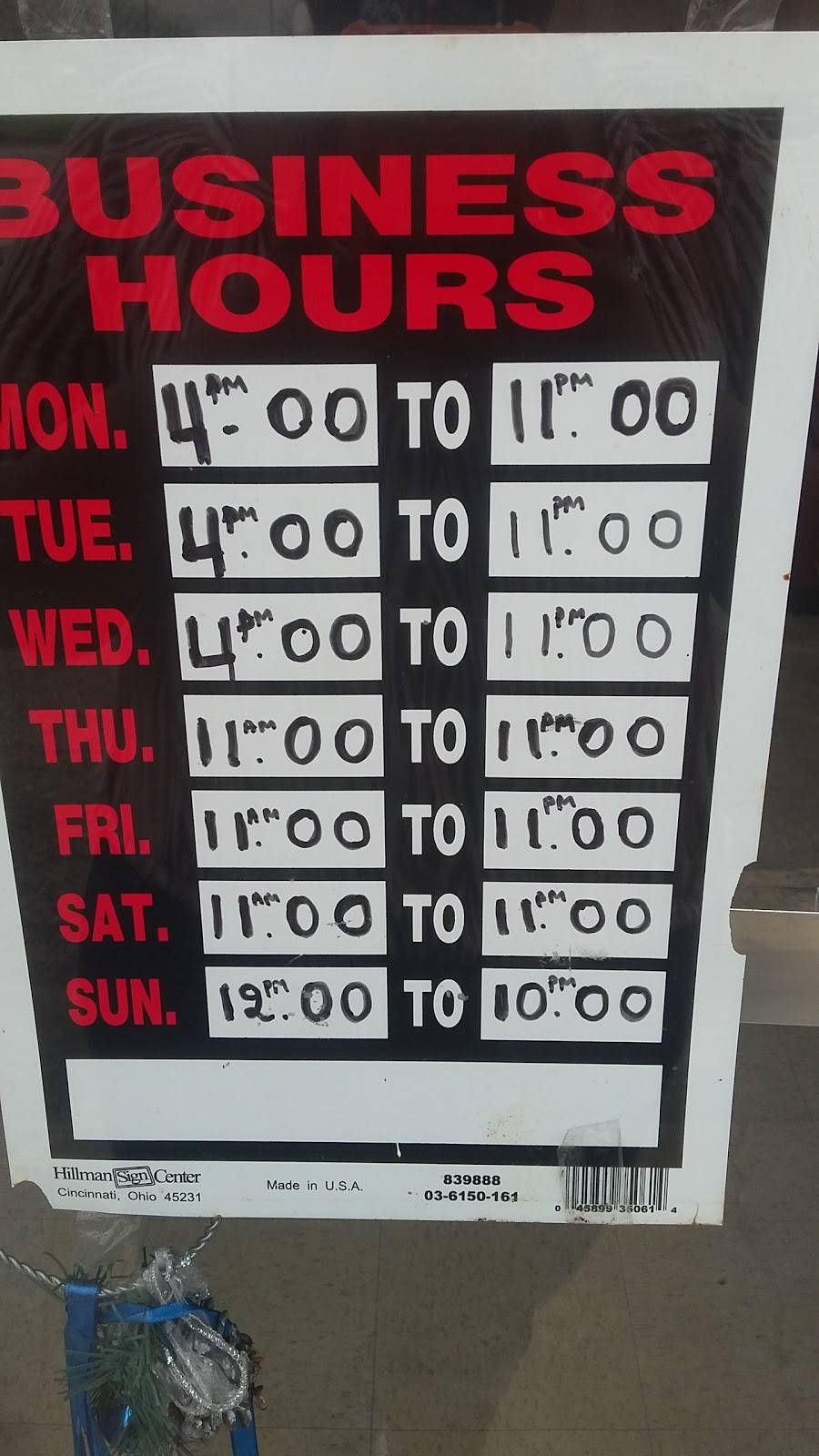 Moraine Fish & Chicken | restaurant | 4960 N Springboro Pike, Dayton, OH 45439, USA | 9378134923 OR +1 937-813-4923