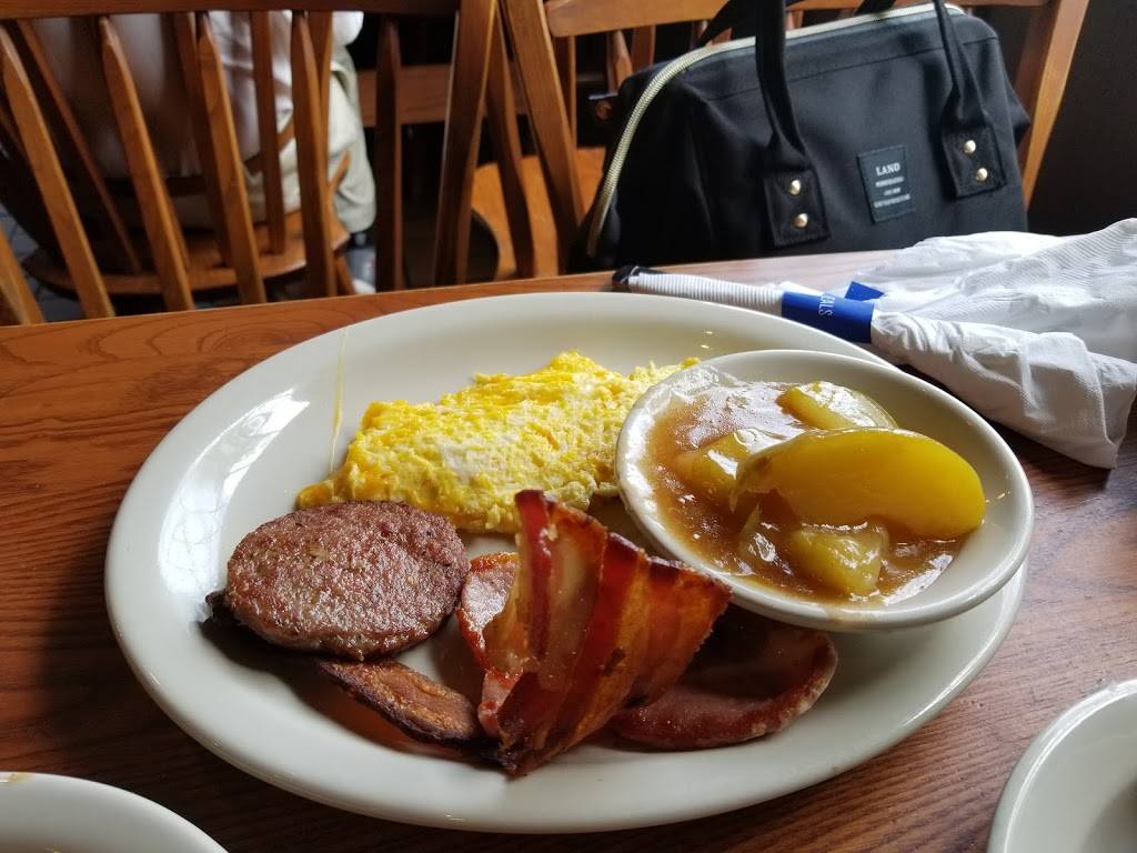 Cracker Barrel Old Country Store | restaurant | 106 Marketplace Dr, Hampton, VA 23666, USA | 7572622046 OR +1 757-262-2046