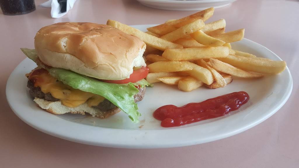 Drakes Cafe | restaurant | 45563 Mound Rd, Shelby Charter Twp, MI 48317, USA | 5862542396 OR +1 586-254-2396