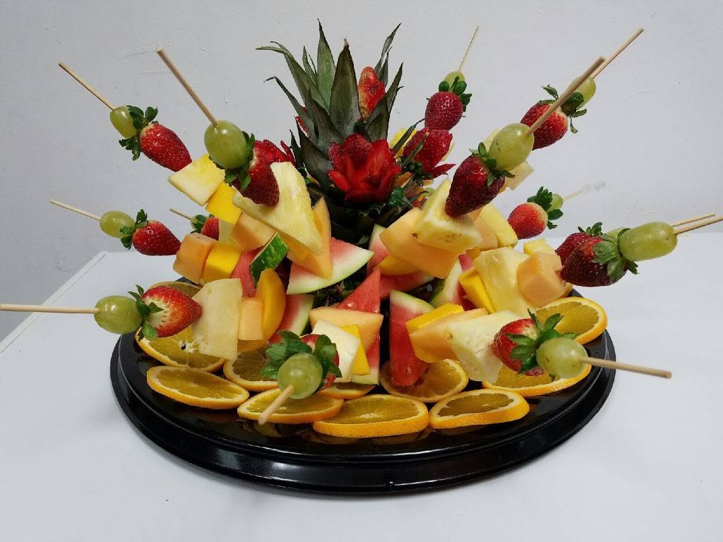 Chiki Fruit and Bionicos | meal takeaway | 4102 Orange Ave #105, Long Beach, CA 90807, USA | 5625288932 OR +1 562-528-8932