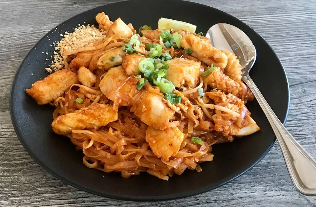 Anantra Thai Restaurant | restaurant | 9029 De Soto Ave, Canoga Park, CA 91304, USA | 8182805822 OR +1 818-280-5822