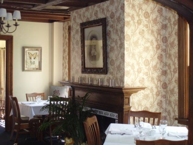 Morgan House Inn & Restaurant | restaurant | 33 Main St, Lee, MA 01238, USA | 4132433661 OR +1 413-243-3661