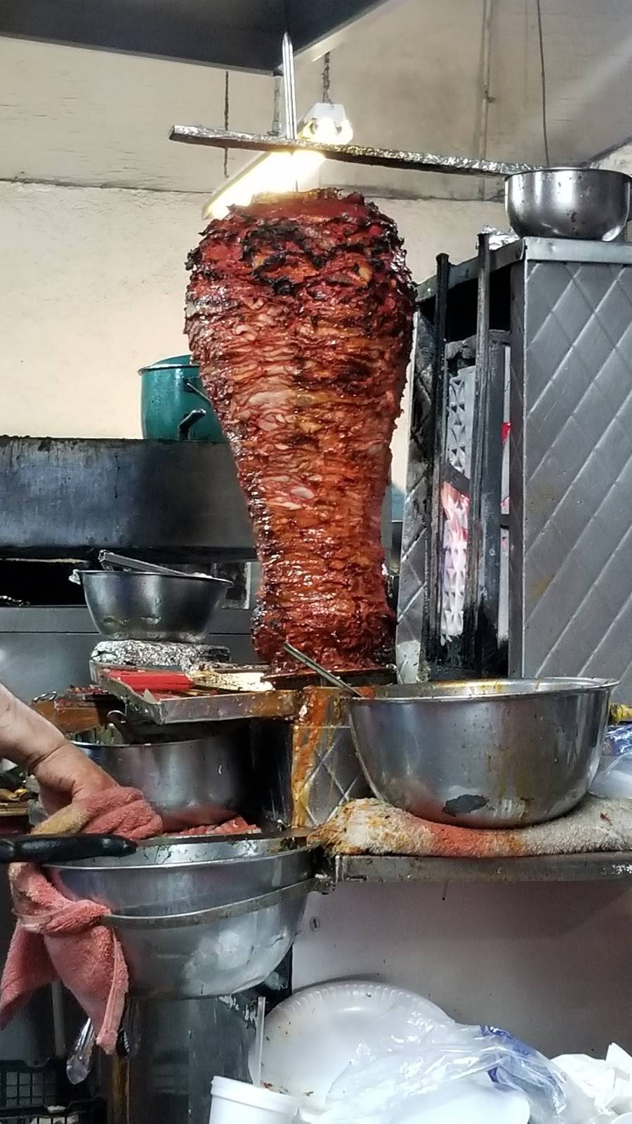 Tacos "El Sinaloense" | restaurant | Calle Alba Roja 12888, Hipodromo Dos, 22195 Tijuana, B.C., Mexico | 016646811067 OR +52 664 681 1067