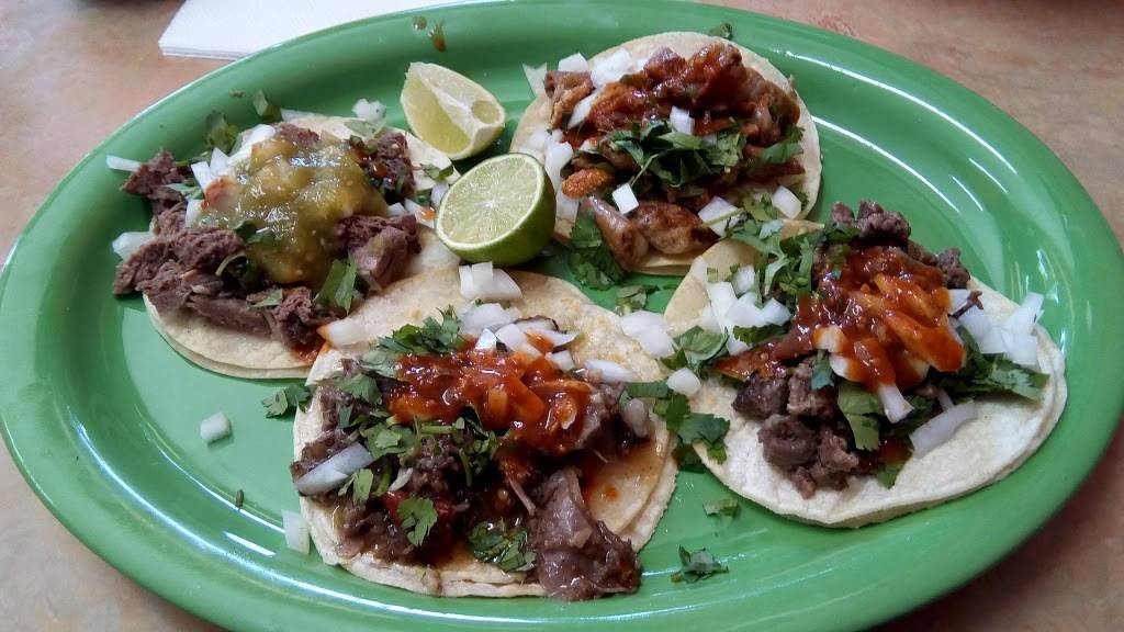 Motas Mexican Restaurant | restaurant | 2397 Lincoln Ave, Altadena, CA 91001, USA | 6267947700 OR +1 626-794-7700