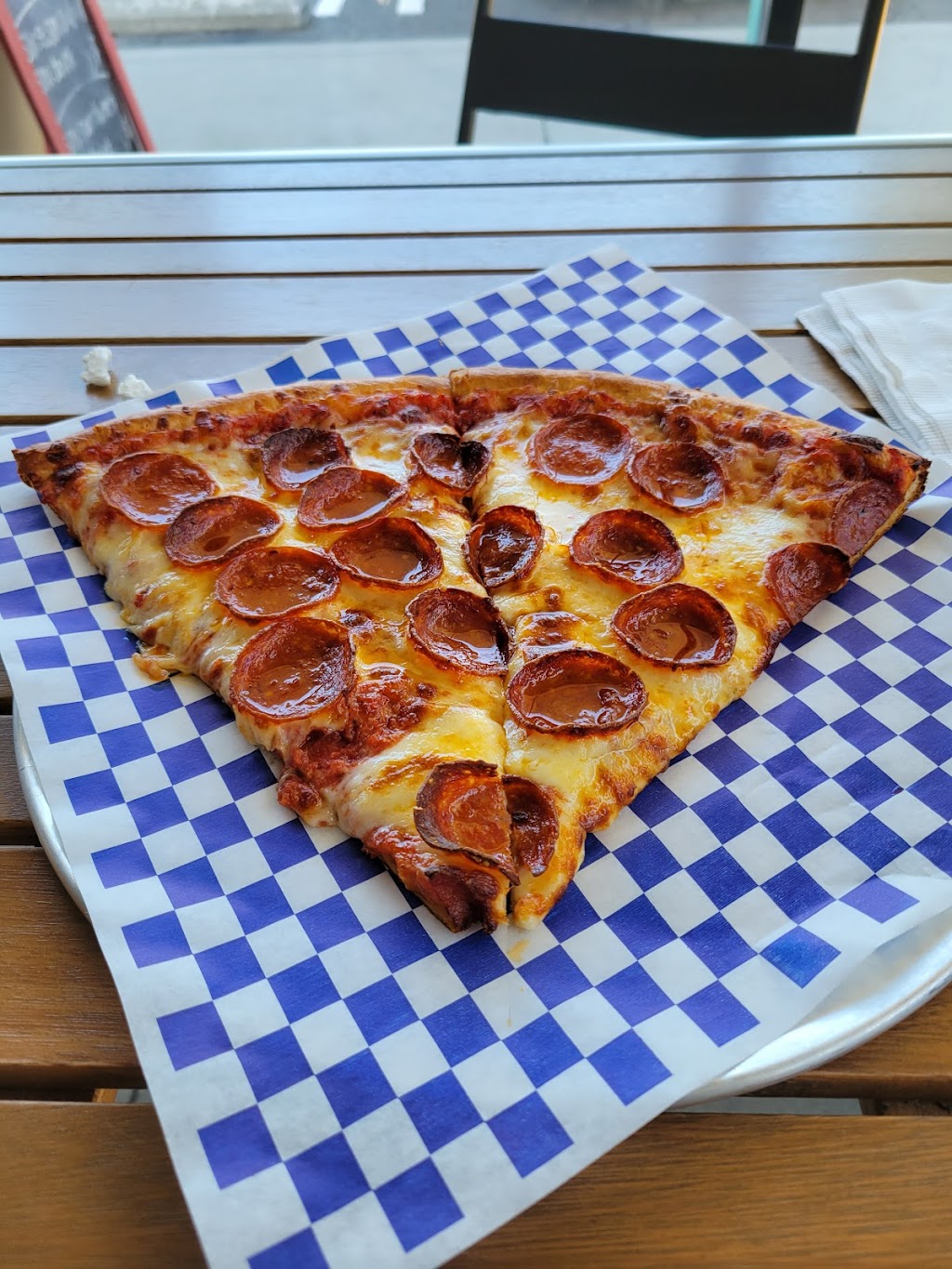 Redwood Pizza and Wings | restaurant | 4550 N Lark Ellen Ave, Covina, CA 91722, USA | 6267272065 OR +1 626-727-2065